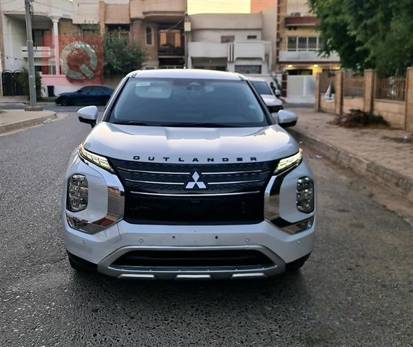 میتسوبیشی ئاوتلاندەر 2023  بۆ فرۆشتن لە عێراق - هەولێر